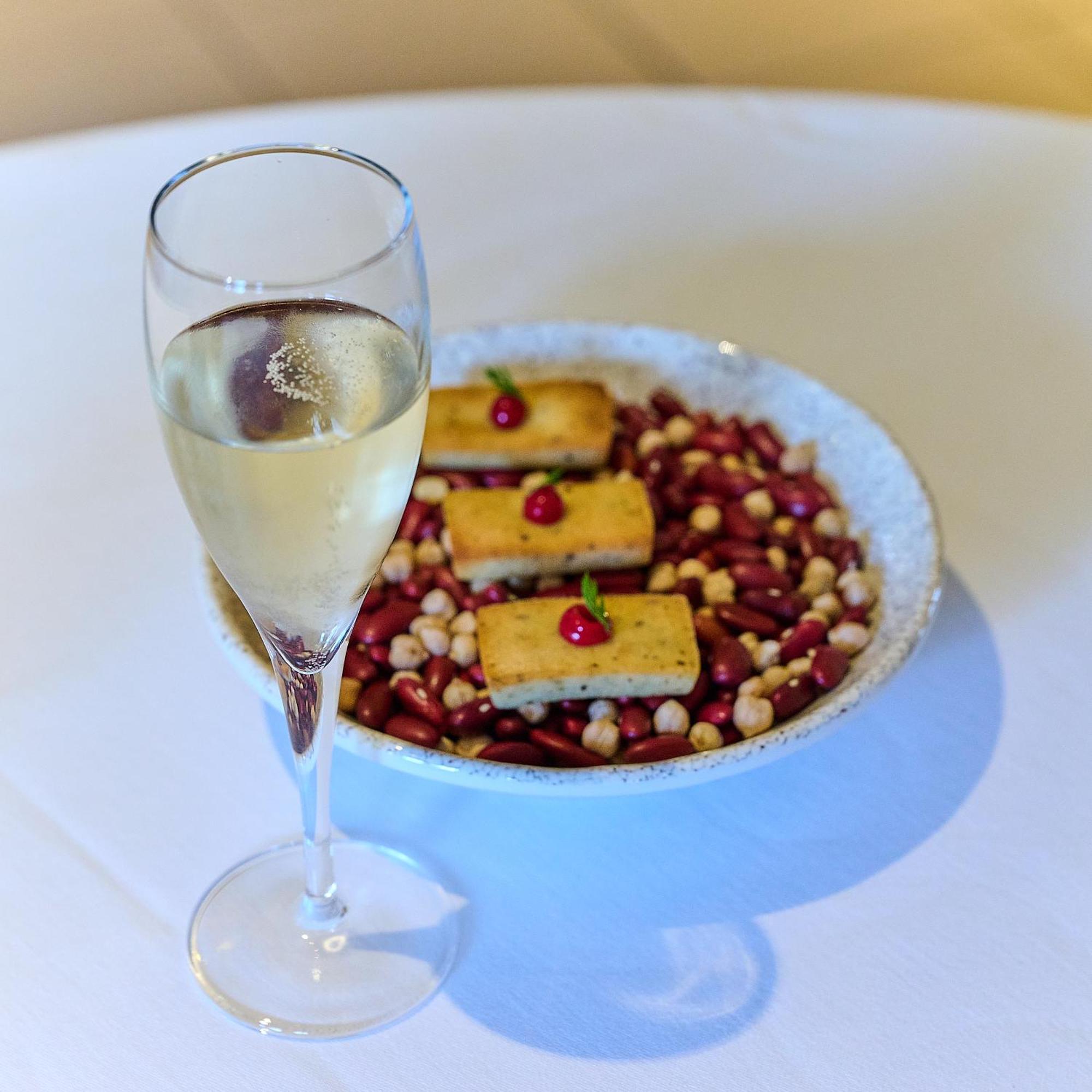 Logis L'Ermitage Hotel & Restaurant Saulges Ngoại thất bức ảnh