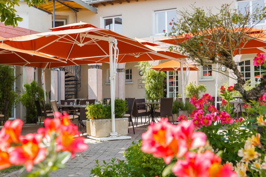 Logis L'Ermitage Hotel & Restaurant Saulges Ngoại thất bức ảnh