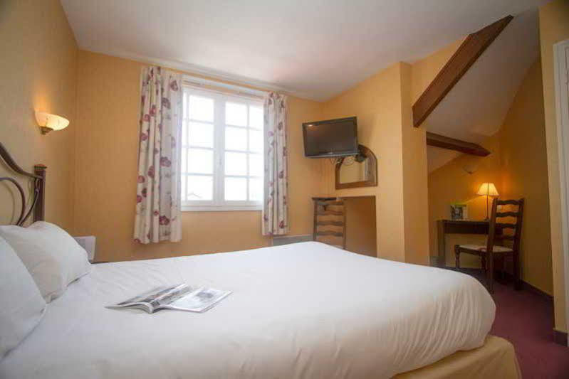 Logis L'Ermitage Hotel & Restaurant Saulges Ngoại thất bức ảnh